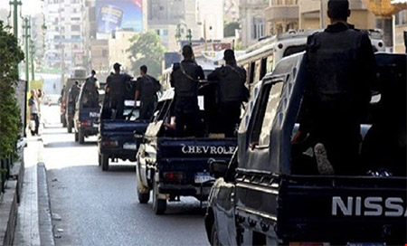 Policía de Egipto en el Sinaí Daesh mata a doce policías egipcios en un ataque en el Sinaí